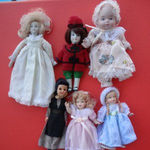 VINTAGE DOLLS